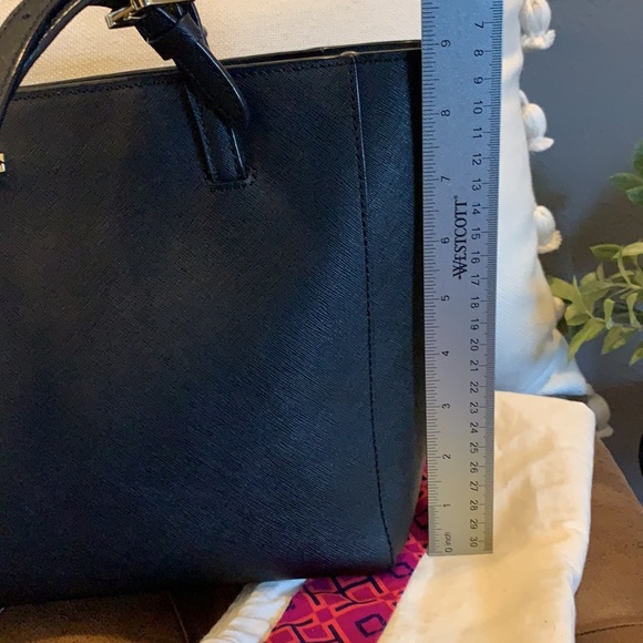 Tory Burch Tote - Picture 2 of 6